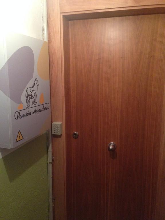 Pension Herradores Soria Room photo